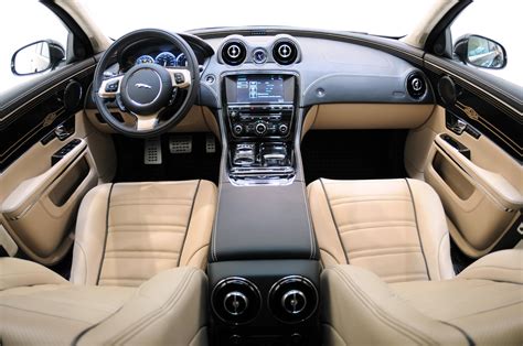 poze masini noi tuning interior jaguar xj  startech