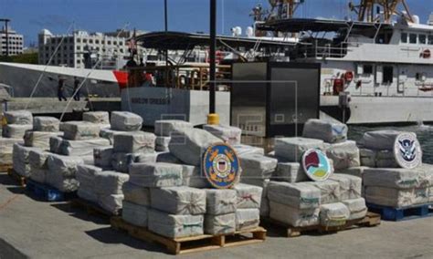 Us Coast Guard Unloads 125m Drug Haul In Puerto Rico Daily Mail Online
