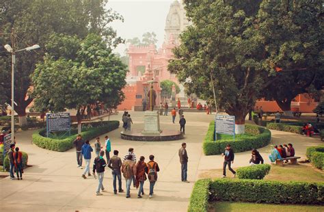 ten  beautiful campus  india ten top site