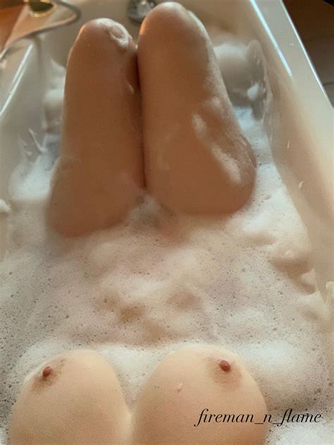 [image] Getting Squeaky Clean [f] Porn Pic Eporner