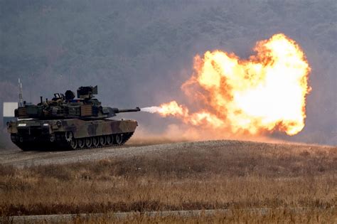 soldiers fire main weapon   ma abrams tank   gunnery