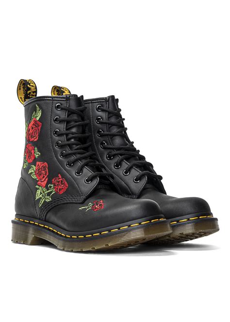 dr martens  vonda black softy   sneaker peeker les meilleures