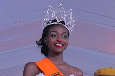 pageant winner may lose crown over alleged nude photos