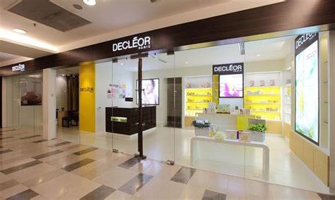 decleor beauty spa shop design  popai awards mdisplaycom