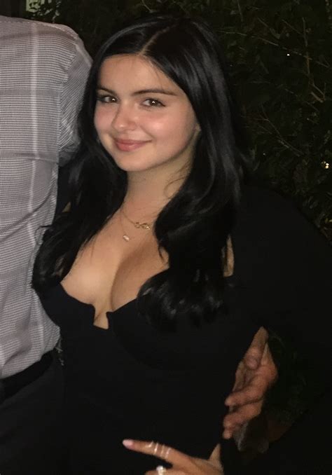 ariel winter cleavage 9 photos thefappening