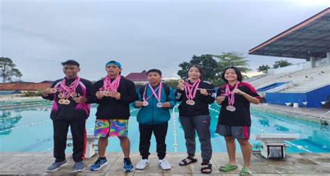 5 Atlet Smansa Sungailiat Sumbang Medali Di Kejuaraan Renang Bupati Cup
