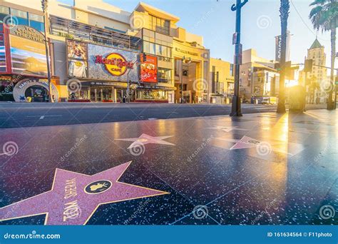 view  world famous hollywood walk  fame  hollywood boulevard