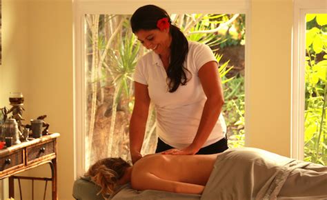 Lomi Lomi Massage Maui S Best Massage And Spa