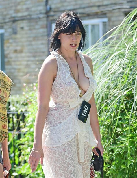 daisy lowe braless big cleavage in london hot celebs home