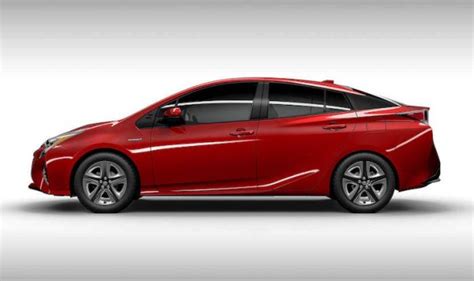 generation toyota prius hybrid launched price  india inr