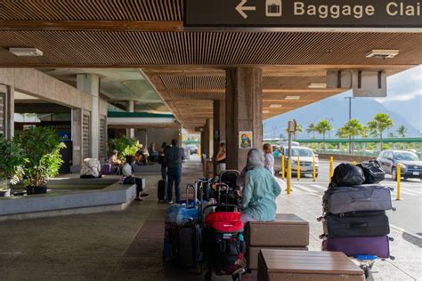 hawaii airports set  receive   million  improve