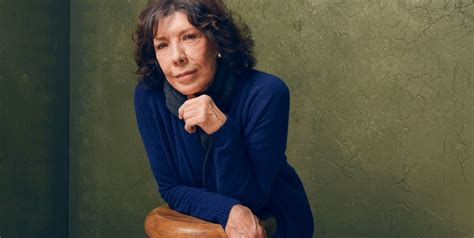 grace and frankie star lily tomlin answers our 32 questions