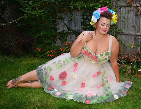 11 Bloggers Who Do Plus Size Glamour For When You Re Feeling Fancy Af