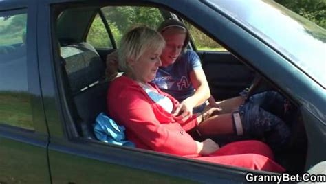 Hitchhiking Granny Fucked In The Car Porn Video At Xxx