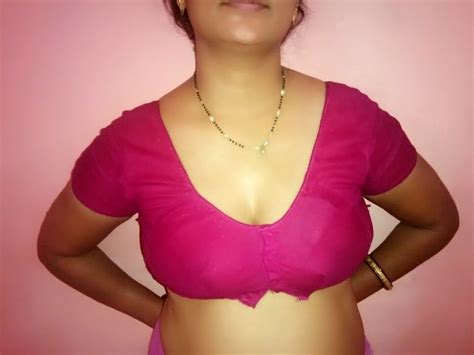 marathi bhabi open bra blouse images 7