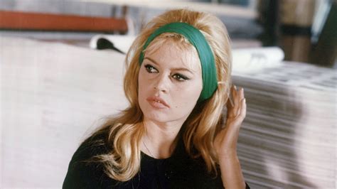How Brigitte Bardot Defined French Girl Chic Allure