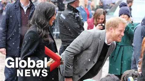 Prince Harry And Meghan Markle Brave The Snow To Greet