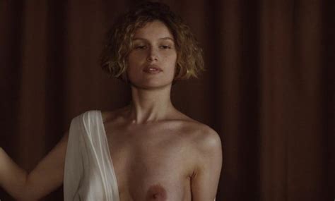 Nude Video Celebs Laetitia Casta Nude La Jeune Fille