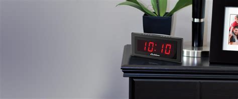 eaac  jumbo alarm clock radio  battery backup electrohome
