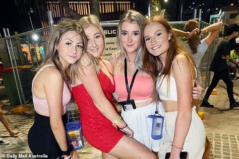 Schoolies Banned From Bringing Bags To Western Australia Party Daily
