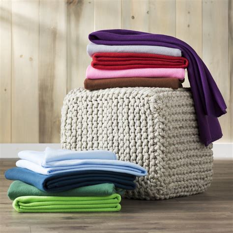 expert tips  choose blankets throws visualhunt