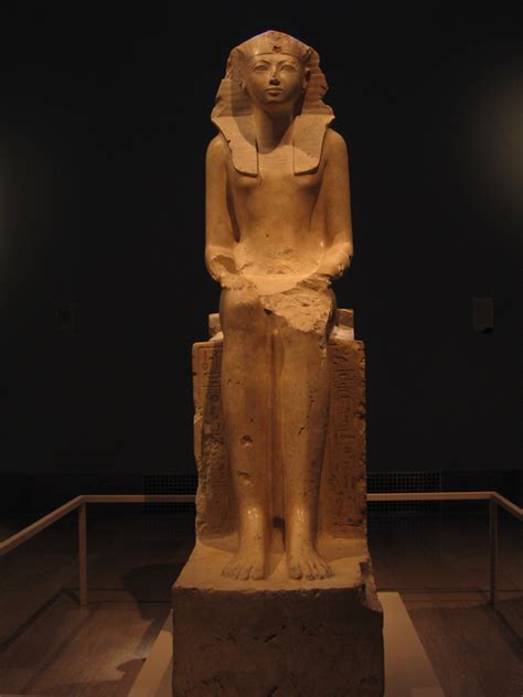 meet the woman who ruled egypt long before cleopatra