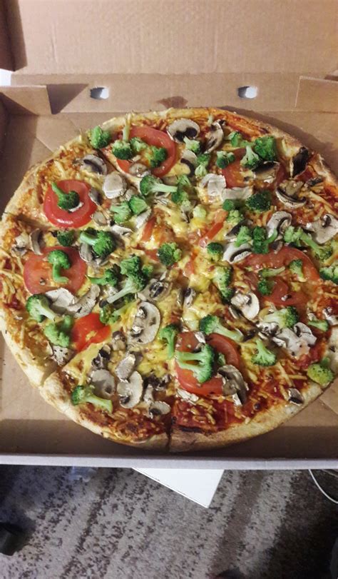 freaking   dominos vegan pizza rvegande