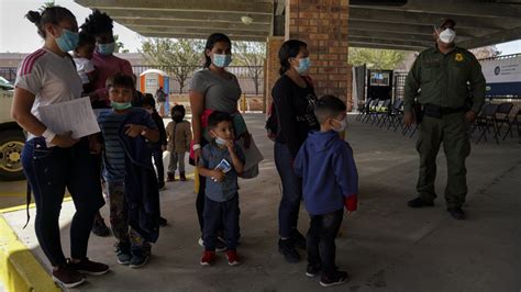 surge in migrant families at u s southern border tests border cities