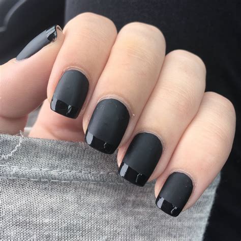 matt black nails  glossy tips pic roddlysatisfying