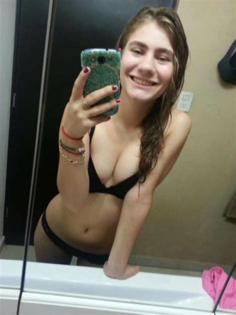 Naked Amateur Teen Taking Pictures In Front Of A Mirror
