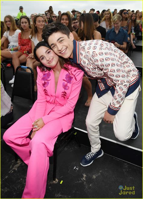 asher angel had the cutest congrats message for girlfriend annie leblanc after the teen choice