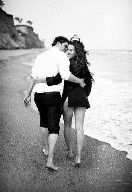 Pin By Vinay Soni On New Couple Couple Beach Photos