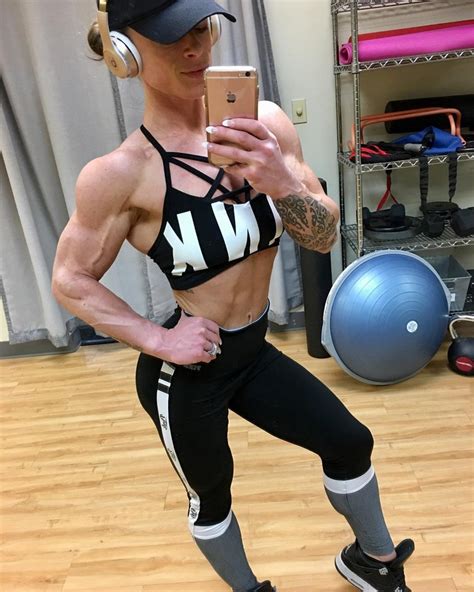 gorgeous muscular ashley losee ifbb figure pro strong