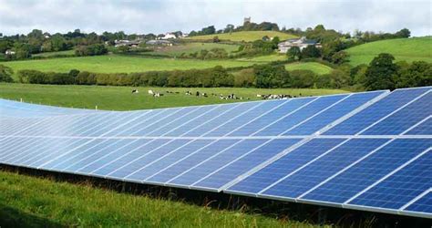 gloucestershire solar plant faces critical protest mammoth project halts saur energy