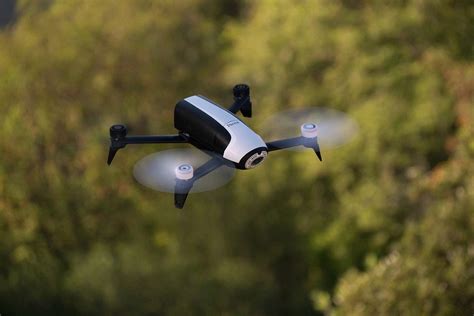 drone quadricoptere parrot bebop drone  pret  voler rtf conradfr