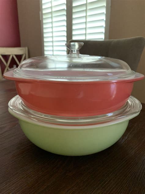 vintage 1960 s pyrex 024 lime pink baking casserole dishes with lids