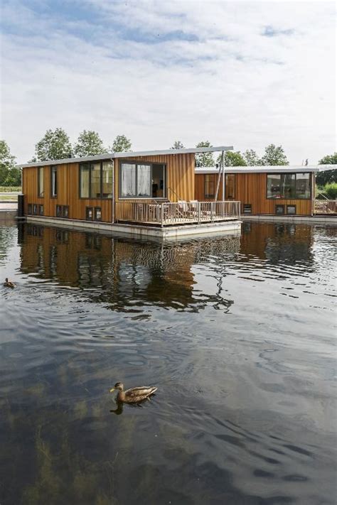 centerparcs de eemhof abc arkenbouw parks floating house hotel dom center parcs canal