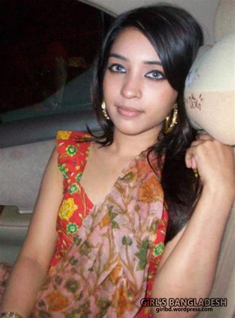 Bangladeshi Sexy And Hot Boobsy Boudi Bhabi And Aunty Photos Free