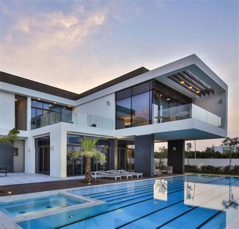 top   luxurious villas  dubai  key  realty group