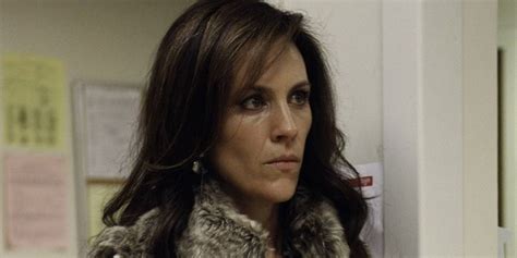 sons of anarchy finds a new sheriff with the bridge s annabeth gish