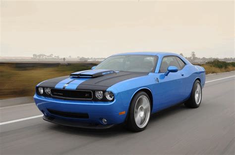 dodge challenger competition   hurst   quality  high resolution car