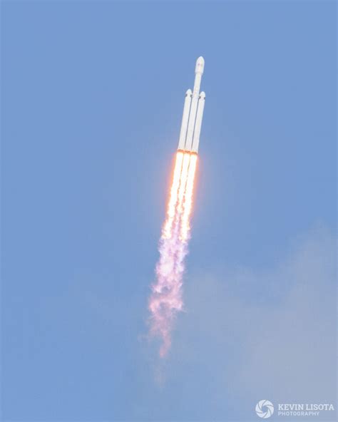 First Launch Of The Spacex Falcon Heavy Rocket – Kevin Lisota Photography