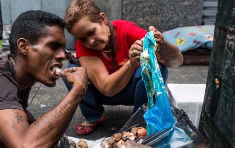 fotos de venezolanos comiendo en la basura de lo que no se habla en el