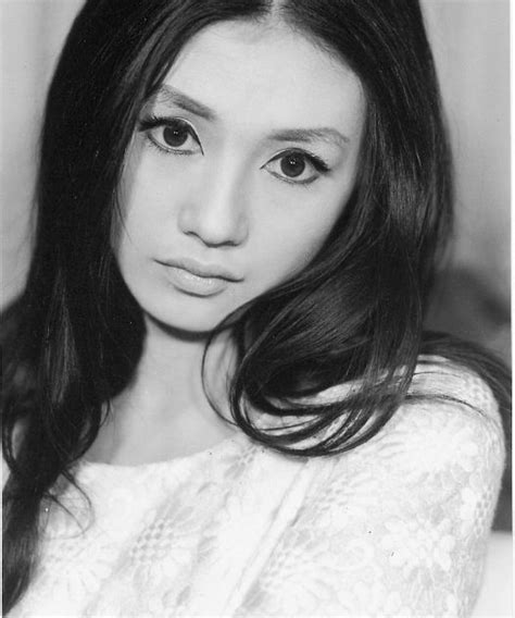 Japanese Actress Mariko Kaga 加賀まりこ 吉永小百合 芸能人