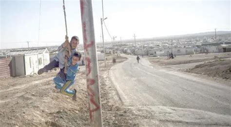 إنتحار لاجئ سوري في مخيم الأزرق للاجئين في الأردن