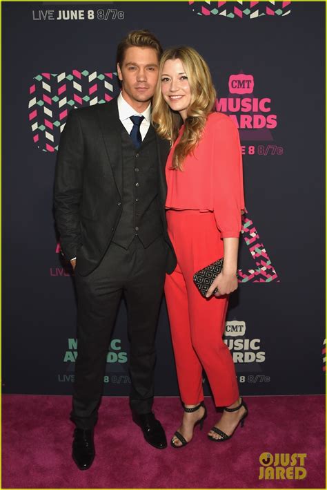 chad michael murray and sarah roemer attend cmt awards 2016 photo 3677376 2016 cmt awards