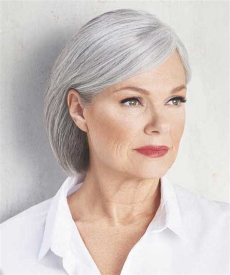 30 Nice Short Haircuts For Women Over 50