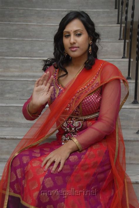 telugu actress rajitha reddy photos stills gallery new