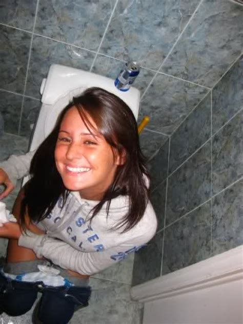 it is not attractive when girls take a picture on the toilet forums