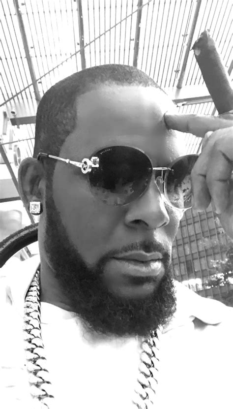R Kelly Releases 19 Minute Track I Admit Addressing Sex Cult